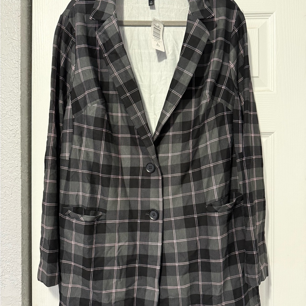 Black and Gray Plaid Notch-Lapel Blazer with Pink Accents
